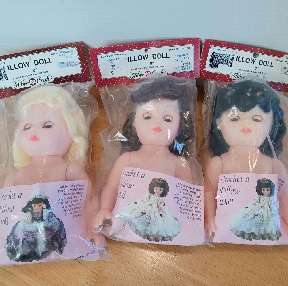 FIBRE CRAFT 8" Pillow Dolls (3) 1989 31196R New Blonde, Brunette Black Blue Eyes